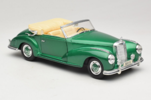 Mercedes 300S Cabriolet Green Metallic Maisto 1:18 52116 Metāls — attēls 5 no 7