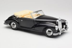 Mercedes 300SC W188 Obsidian Melns Maisto 1:18 806B Metāls — attēls 6 no 8