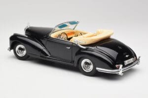 Mercedes 300SC W188 Obsidian Melns Maisto 1:18 806B Metāls — attēls 7 no 8
