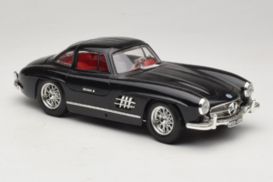 Mercedes 300SL Melns Bburago 1:18 3015-M3 Metāls — attēls 6 no 8