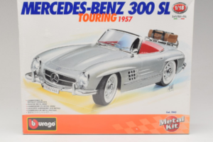 Mercedes 300SL Roadster Sudrabs Bburago 1:18 7043 Metāls