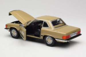 Mercedes 350 SL R107 Zelta Sun Star 1:18 MB004 Metāls — attēls 5 no 8