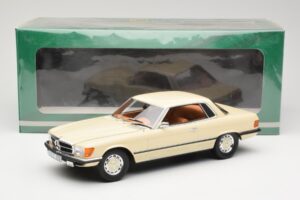 Mercedes 350 SLC C107 Balts Cult Models 1:18 CML049-1 Metāls — attēls 6 no 6
