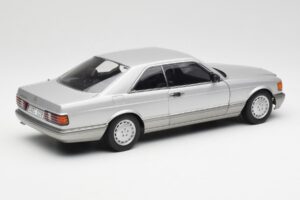 Mercedes 500 SEC C126 Sudrabs AUTOart 1:18 76212 Metāls — attēls 3 no 8