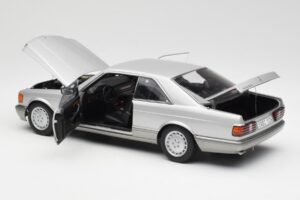Mercedes 500 SEC C126 Sudrabs AUTOart 1:18 76212 Metāls — attēls 5 no 8