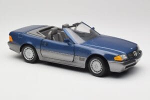 Mercedes SL 500 R129 Nautic Blue Metallic Revell 1:18 8081 Metāls — attēls 6 no 8