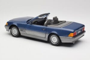 Mercedes SL 500 R129 Nautic Blue Metallic Revell 1:18 8081 Metāls — attēls 7 no 8