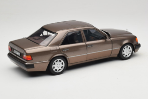 Mercedes 500E W124 Impala Metallic Norev 1:18 183954 Metāls — attēls 3 no 8