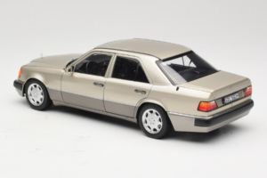 Mercedes 500E W124 Smoke Silver Dīlera Izdevums Norev 1:18 B66040724 Metāls — attēls 7 no 8