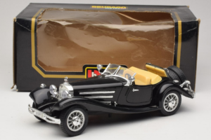 Mercedes 500K Roadster Melns Bburago 1:18 3020-P2 Metāls — attēls 8 no 8