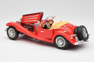 Mercedes 500K Roadster Sarkans Bburago 1:18 3020 Metāls — attēls 5 no 8
