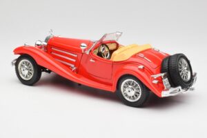 Mercedes 500K Roadster Sarkans Bburago 1:18 3020 Metāls — attēls 7 no 8
