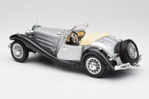 Mercedes 500K Roadster Sudrabs Bburago 1:18 3020-M1 Metāls — attēls 5 no 8