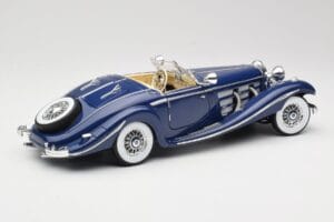 Mercedes 500K Special Roadster Zils Maisto 1:18 56059 Metāls — attēls 3 no 8