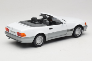 Mercedes 500 SL R129 Balts Roadtough 1:18 92048 Metāls — attēls 3 no 8