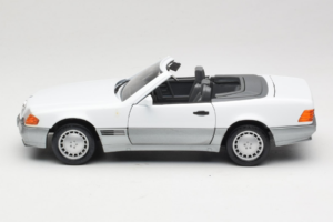 Mercedes 500 SL R129 Balts Roadtough 1:18 92048 Metāls — attēls 4 no 8