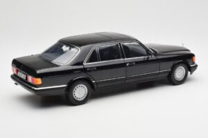 Mercedes 560 SEL W126 Melns Dīlera Izdevums Norev 1:18 B66040599 Metāls — attēls 3 no 8