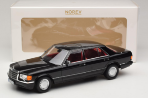 Mercedes 560 SEL W126 Melns Ar Sarkanu Salonu Norev 1:18 183788 Metāls — attēls 2 no 8