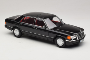 Mercedes 560 SEL W126 Melns Ar Sarkanu Salonu Norev 1:18 183788 Metāls — attēls 6 no 8