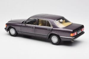 Mercedes 560 SEL W126 Violets Metallic Norev 1:18 183544 Metāls — attēls 7 no 8