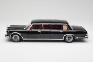 Mercedes 600 Pullman W100 Melns NZG 1:18 1071/50 Metāls — attēls 4 no 8