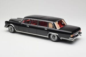 Mercedes 600 Pullman W100 Melns NZG 1:18 1071/50 Metāls — attēls 7 no 8