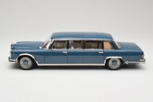 Mercedes 600 Pullman W100 Zils NZG 1:18 B66040707 Metāls — attēls 4 no 8