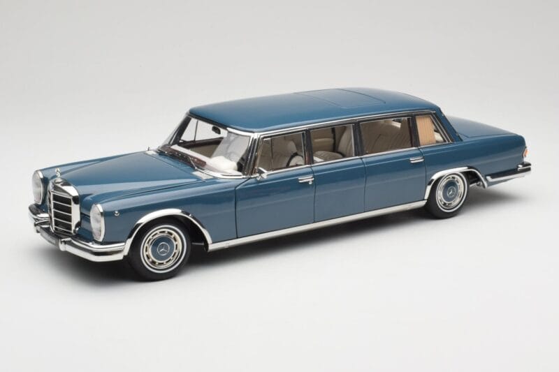 Mercedes 600 Pullman W100 Zils NZG 1:18 B66040707 Metāls