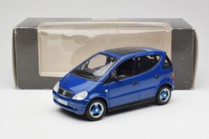 Mercedes A-Class W168 Tumši Zils Maisto 1:18 B66005219 Metāls — attēls 8 no 8