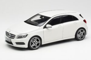Mercedes A-Class W176 Cirrus Balts Norev 1:18 B66960126 Metāls