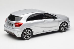 Mercedes A-Class W176 Polar Sudrabs Norev 1:18 B66960139 Metāls — attēls 3 no 8