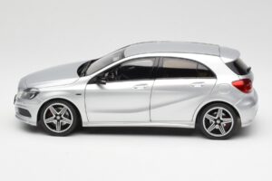 Mercedes A-Class W176 Polar Sudrabs Norev 1:18 B66960139 Metāls — attēls 4 no 8