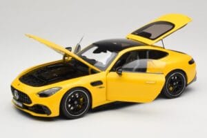 Mercedes AMG GT 43 C192 Turbo Sun Yellow NZG 1:18 B66960587 Metāls — attēls 2 no 8