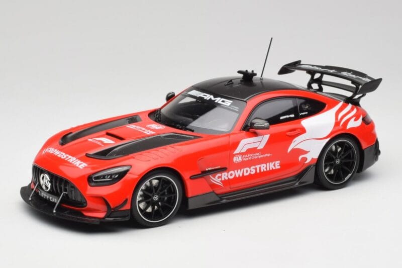 Mercedes AMG GT Black Series F1 Safety Car 2022 Minichamps 1:18 153032093 Metāls