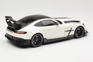 Mercedes AMG GT C190 Black Series Diamond White Metallic Minichamps 1:18 110032020 Metāls — attēls 3 no 8