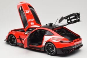 Mercedes AMG GT C190 Black Series Safety Car F1 2024 Minichamps 1:18 110032090 Metāls — attēls 5 no 8