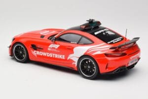 Mercedes AMG GT R C190 Safety Car F1 2021 Minichamps 1:18 155036095 Metāls — attēls 5 no 6