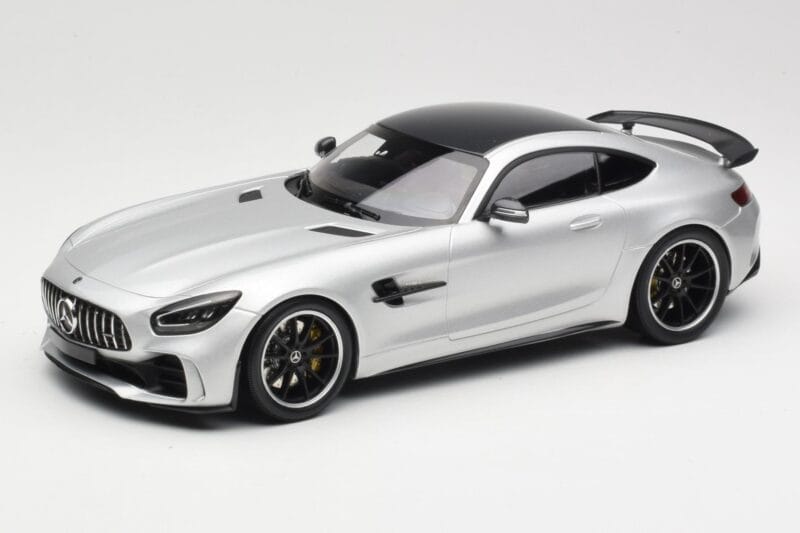Mercedes AMG GT R C190 Sudrabs Minichamps 1:18 155036025 Metāls