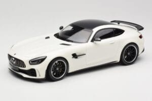 Mercedes AMG GT R C190 Balts Metaliks Minichamps 1:18 155036028 Metāls
