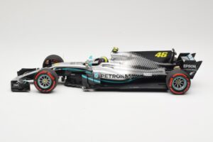 Mercedes AMG Petronas W08 V. Rossi Ride Swap Valencia December 2019 Minichamps 1:18 110191746 Metāls — attēls 3 no 6