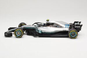 Mercedes AMG Petronas W09 #77 V. Bottas F1 2018 Minichamps 1:18 110180077 Metāls — attēls 3 no 6