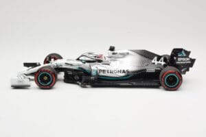Mercedes AMG Petronas W10 #44 L. Hamilton Winner German GP 2019 Minichamps 1:18 110191144 Metāls — attēls 3 no 6