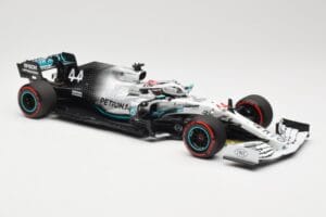 Mercedes AMG Petronas W10 #44 L. Hamilton Winner German GP 2019 Minichamps 1:18 110191144 Metāls — attēls 4 no 6