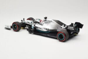 Mercedes AMG Petronas W10 #44 L. Hamilton Winner German GP 2019 Minichamps 1:18 110191144 Metāls — attēls 5 no 6