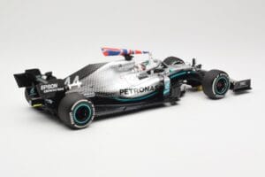 Mercedes AMG Petronas W10 #44 L. Hamilton Winner British GP 2019 Minichamps 1:18 110191044 Metāls — attēls 2 no 6