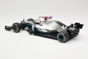 Mercedes AMG Petronas W10 #44 L. Hamilton Winner British GP 2019 Minichamps 1:18 110191044 Metāls — attēls 5 no 6