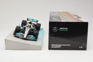 Mercedes AMG Petronas W13 E Performance #44 L. Hamilton 2022 Minichamps 1:18 113220044 Metāls — attēls 6 no 6