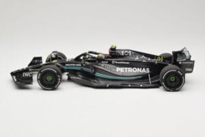 Mercedes AMG Petronas W14 E Performance #44 L. Hamilton Bahrain GP 2023 Minichamps 1:18 110230144 Metāls — attēls 3 no 6