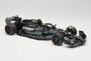 Mercedes AMG Petronas W14 E Performance #44 L. Hamilton Bahrain GP 2023 Minichamps 1:18 110230144 Metāls — attēls 4 no 6