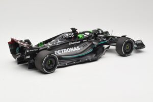 Mercedes AMG Petronas W14 E Performance #63 G. Russell Bahrain GP 2023 Minichamps 1:18 110230163 Metāls — attēls 2 no 6